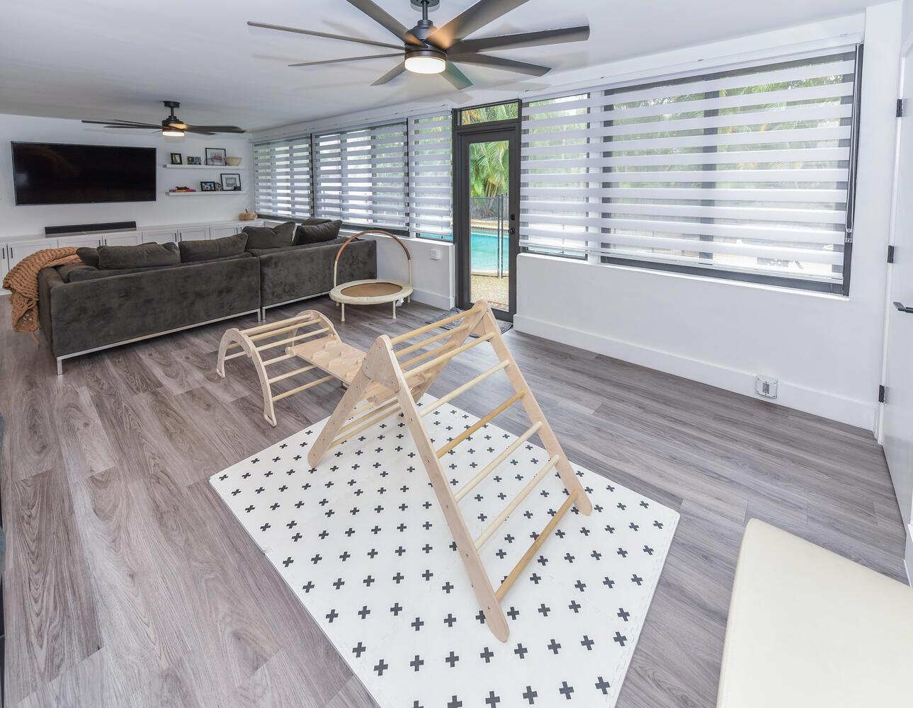 ROYAL OAK HILLS 1ST SEC - Residential Lease