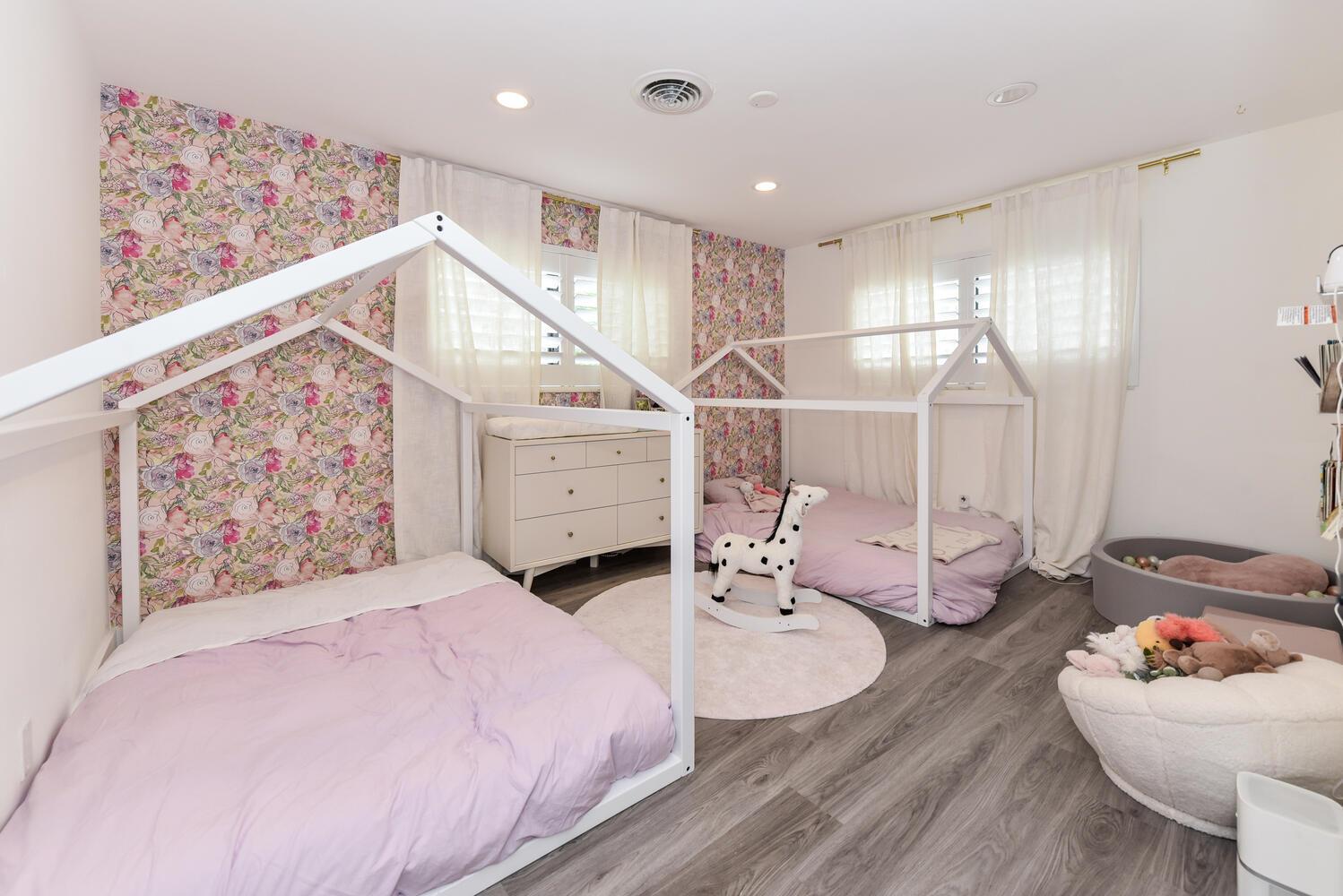 ROYAL OAK HILLS 1ST SEC - Residential Lease