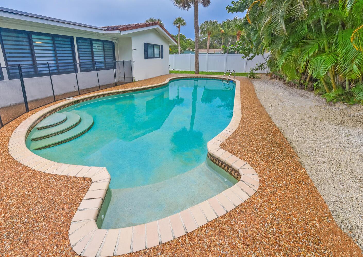 ROYAL OAK HILLS 1ST SEC - Residential Lease