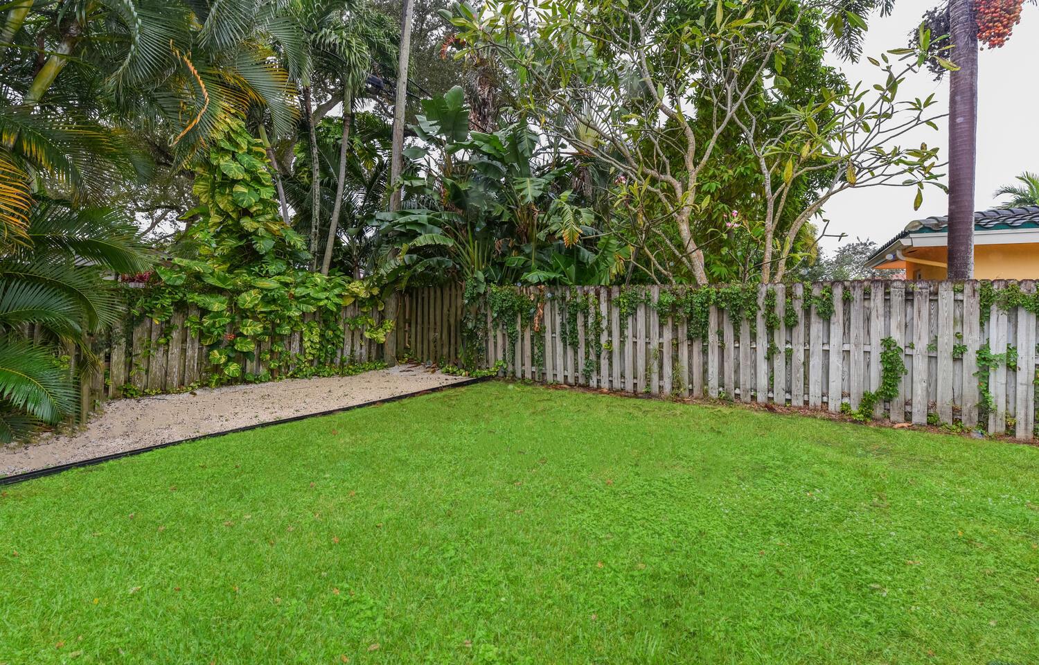 ROYAL OAK HILLS 1ST SEC - Residential Lease