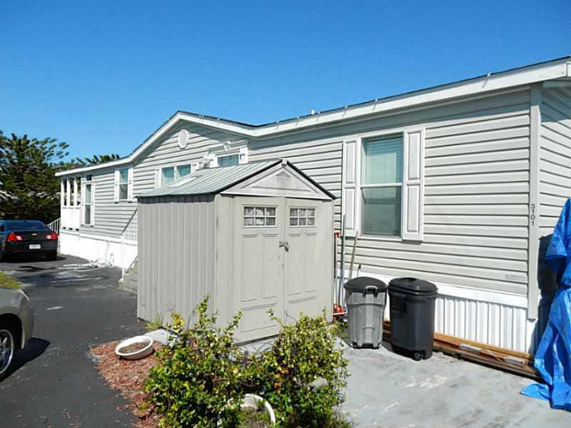 RAVENSWOOD ESTATES & MARI - Residential