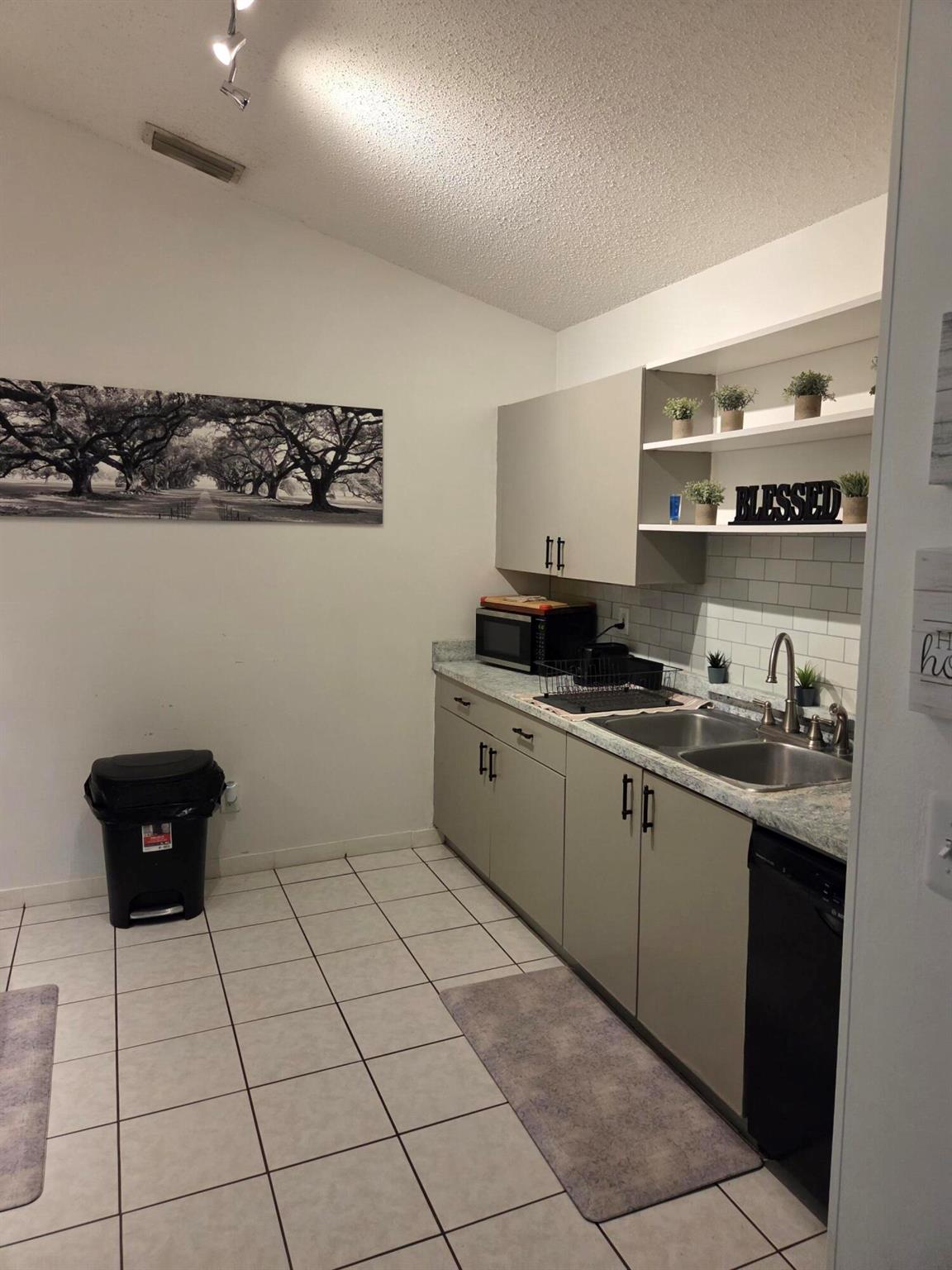 946 Julia Heights Drive
