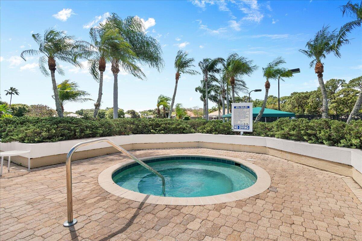 MARTIN DOWNS PLAT NO 29 (AKA MONARCH COUNTRY CLUB) - Residential