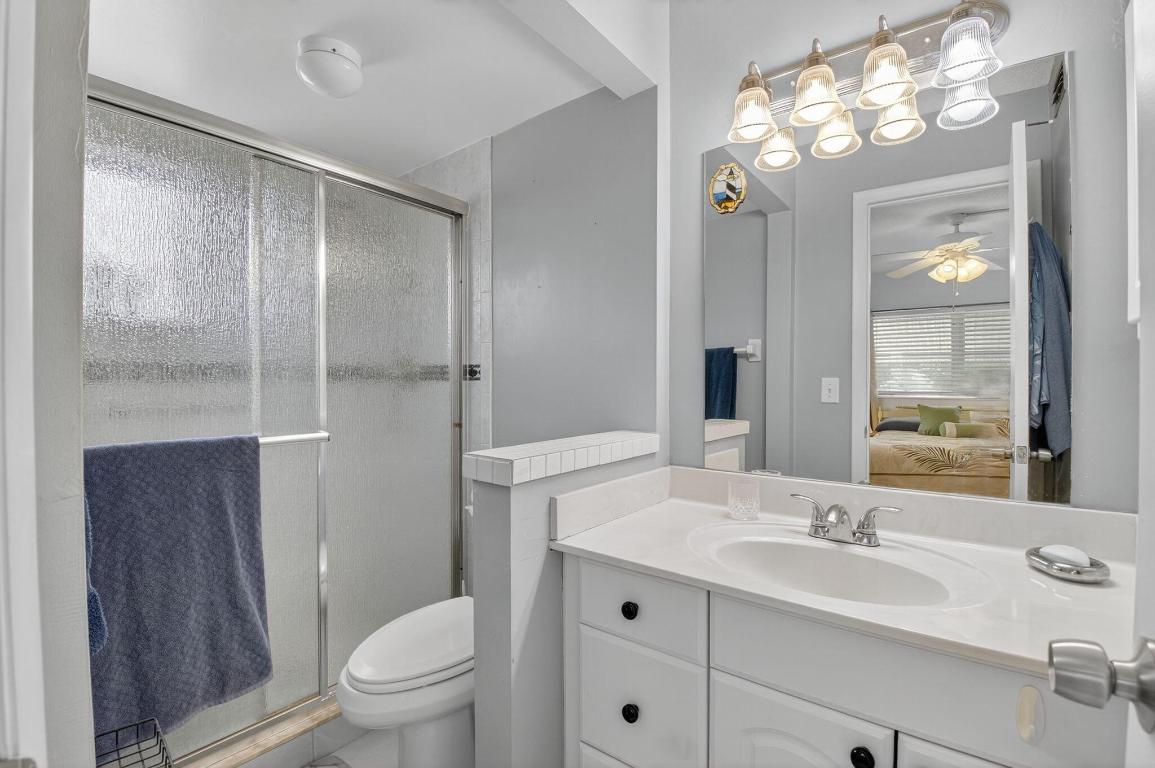 VILLAGE ROYALE CONDO 8 - Residential