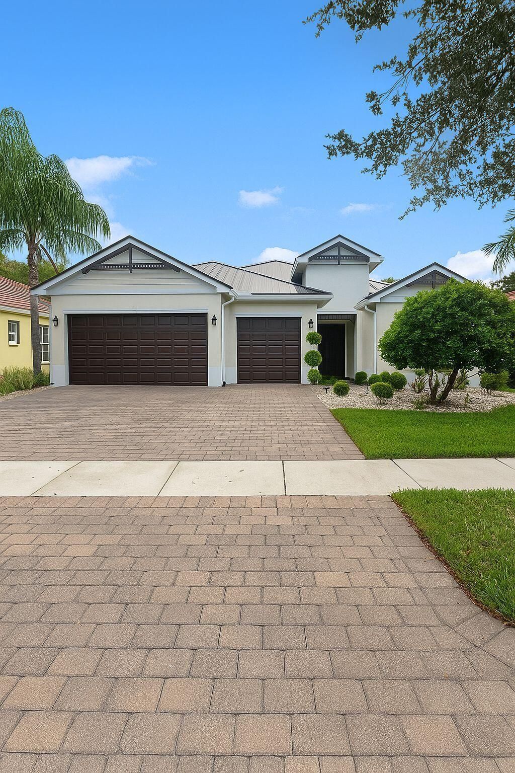 Photo of 151 Palm Beach Plantation Boulevard, West Palm Beach, FL 33411 (MLS # R11101264)
