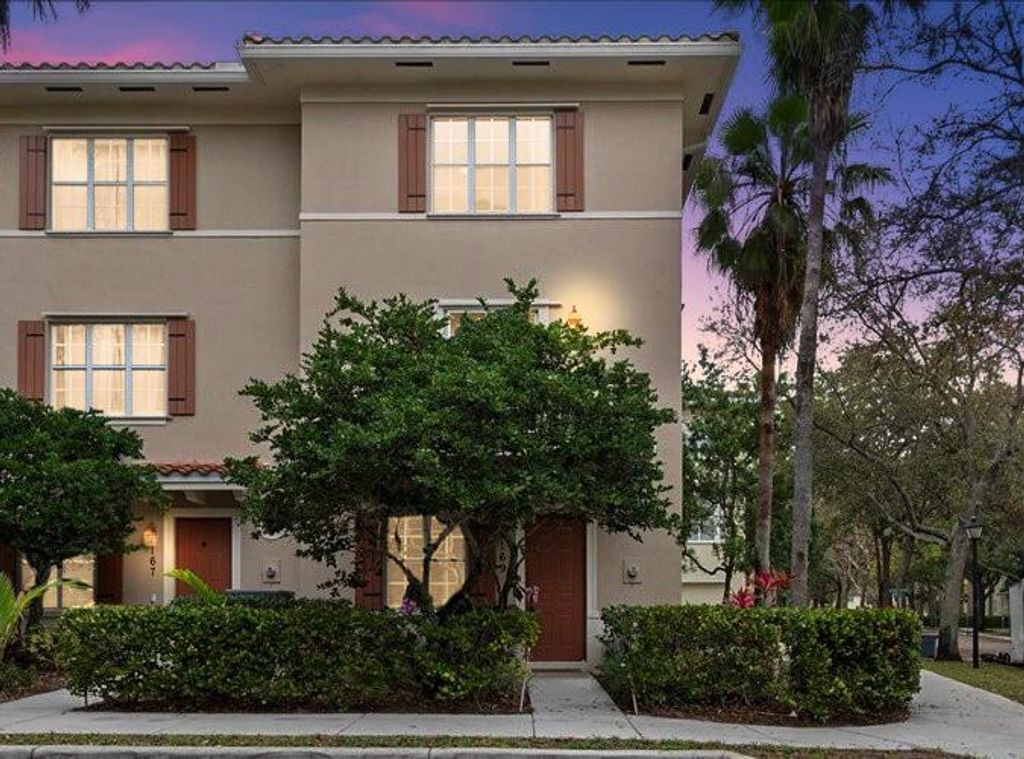 Photo of 169 W Indian Crossing Circle, Jupiter, FL 33458 (MLS # R11066446)