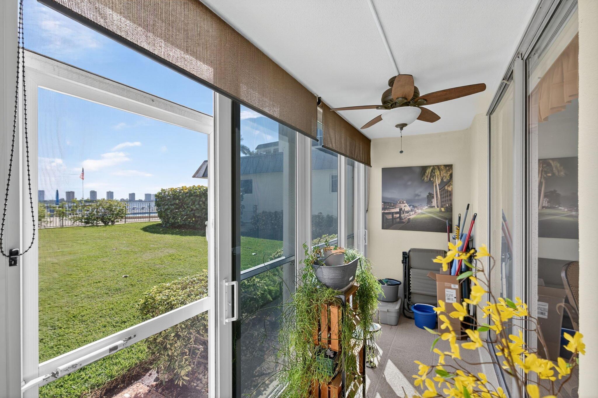 PARADISE HARBOUR CONDO - Residential