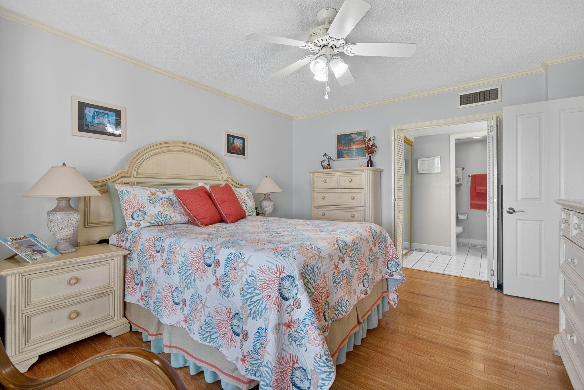 PARADISE HARBOUR CONDO - Residential