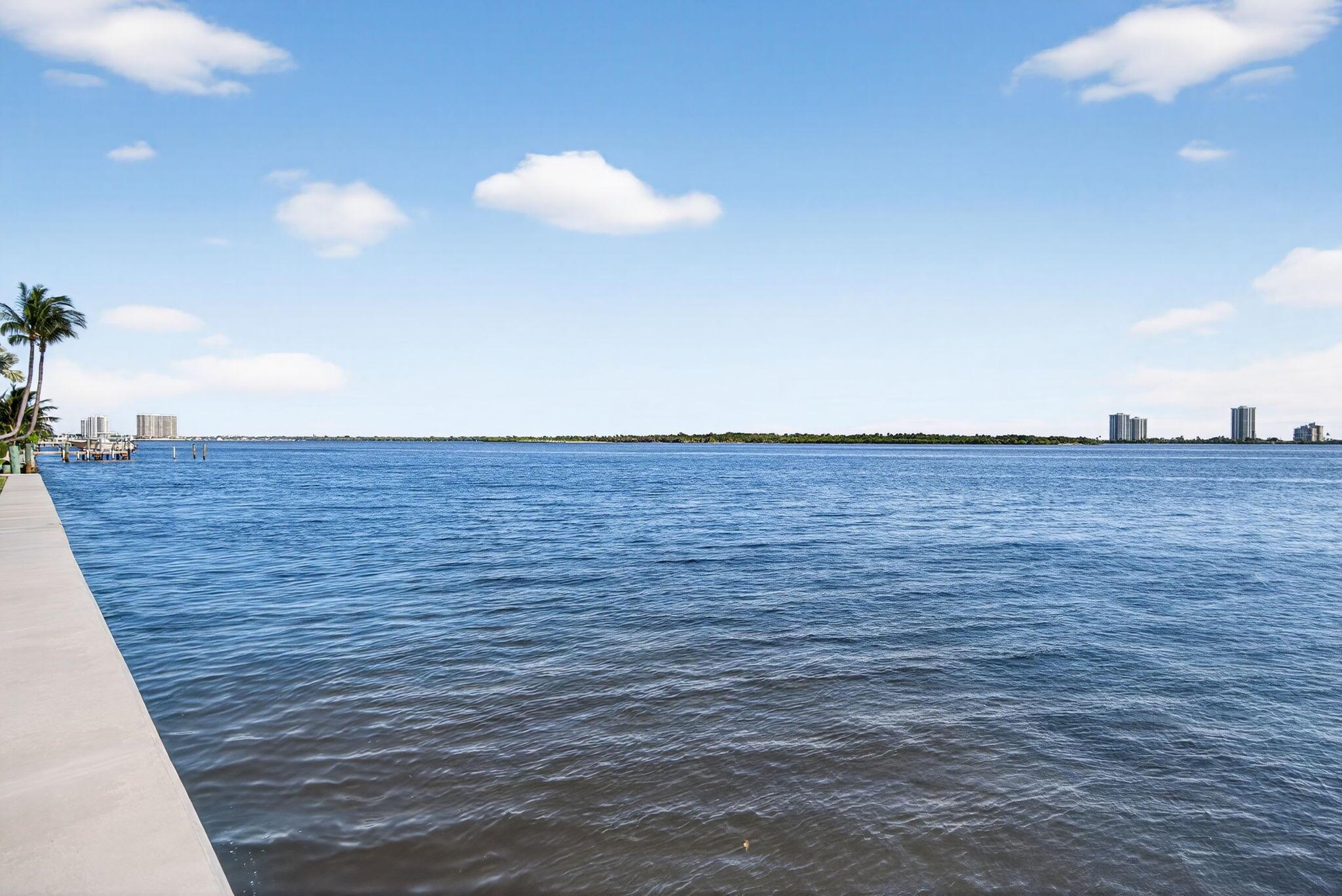 PARADISE HARBOUR CONDO - Residential