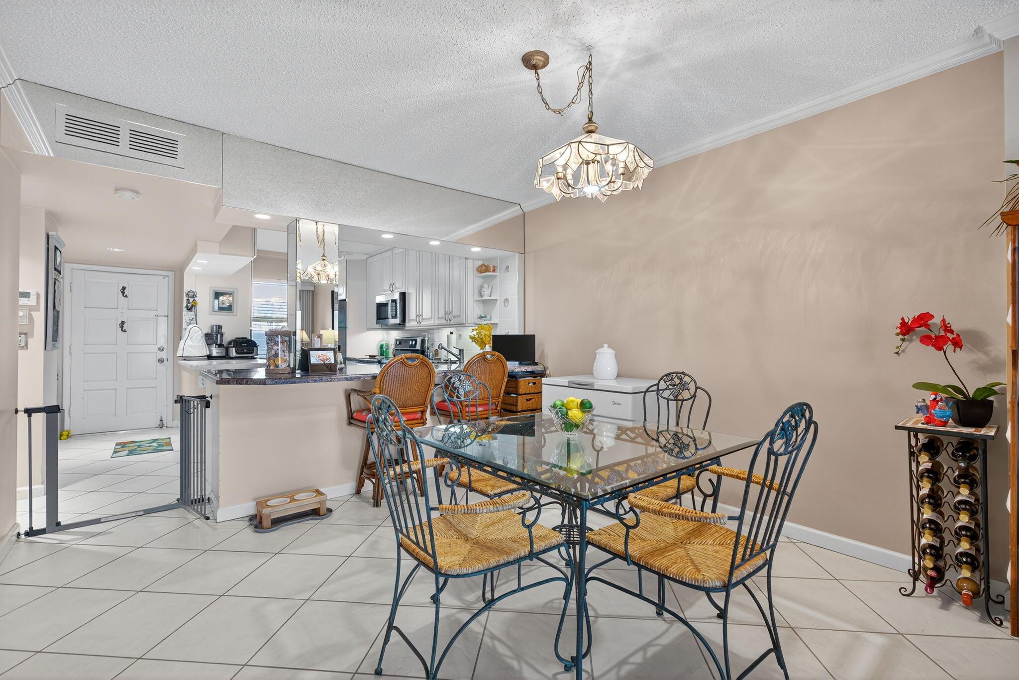 PARADISE HARBOUR CONDO - Residential