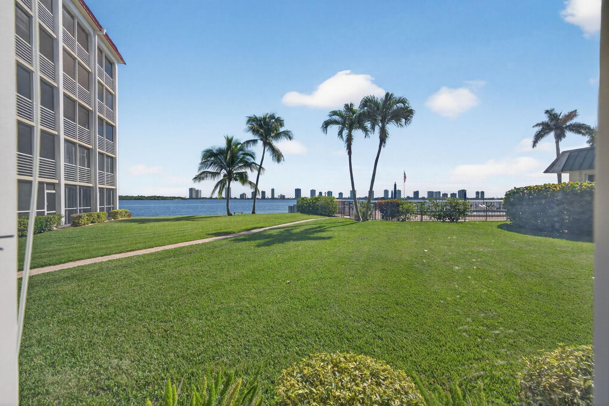 PARADISE HARBOUR CONDO - Residential