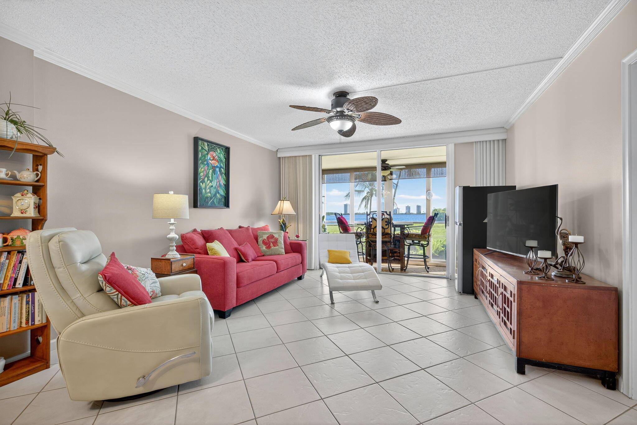 PARADISE HARBOUR CONDO - Residential