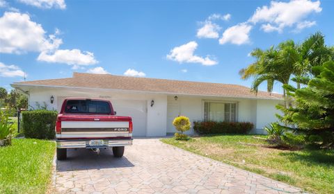 Single Family Residence in Tamarac FL 6603 97th Ave Ave.jpg