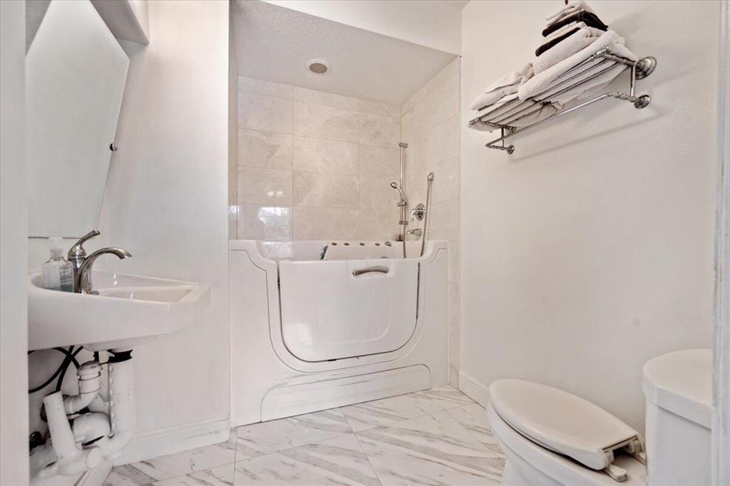 SANTA LUCIA - Residential