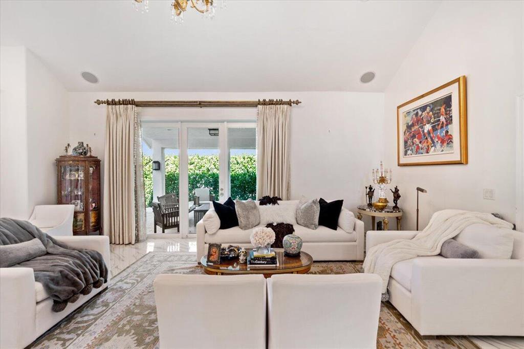 SANTA LUCIA - Residential