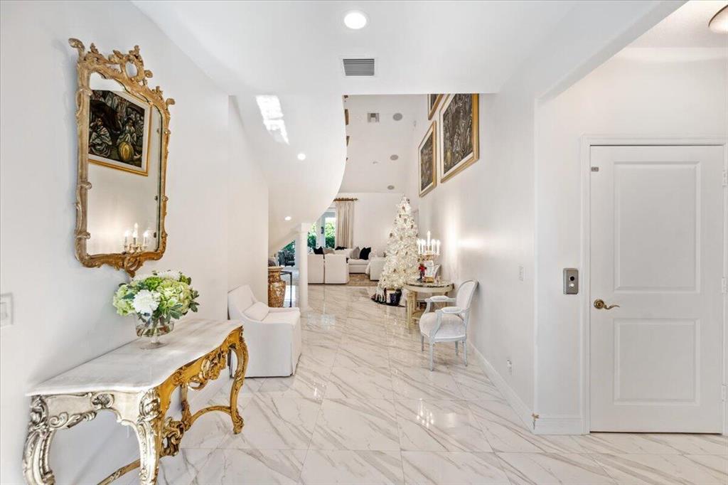 SANTA LUCIA - Residential