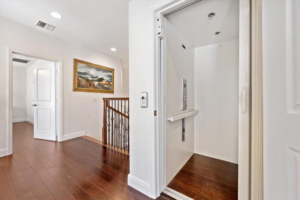 SANTA LUCIA - Residential