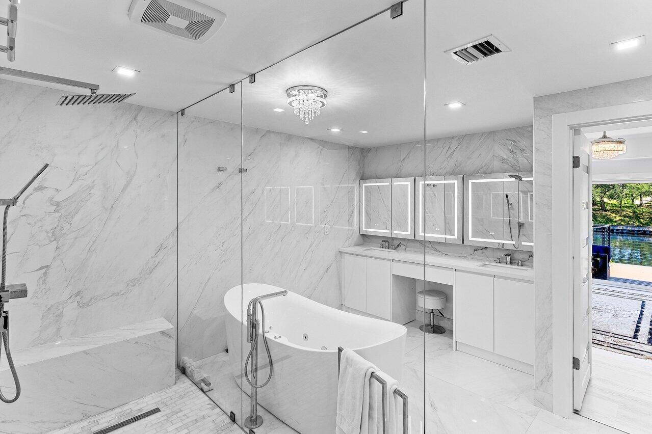 BOCA MARINA - Residential