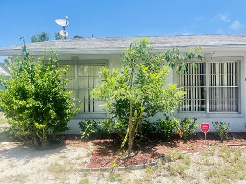 8905 SE Sandy Lane Hobe Sound FL 33455