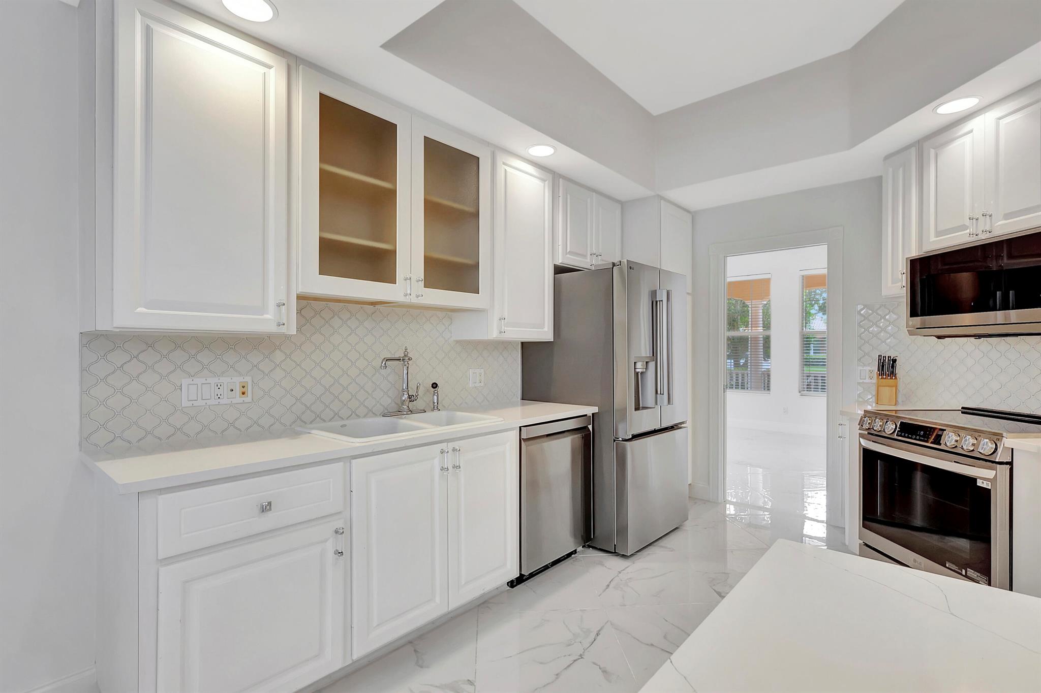 TRADITION PLAT NO 30 - Residential Lease