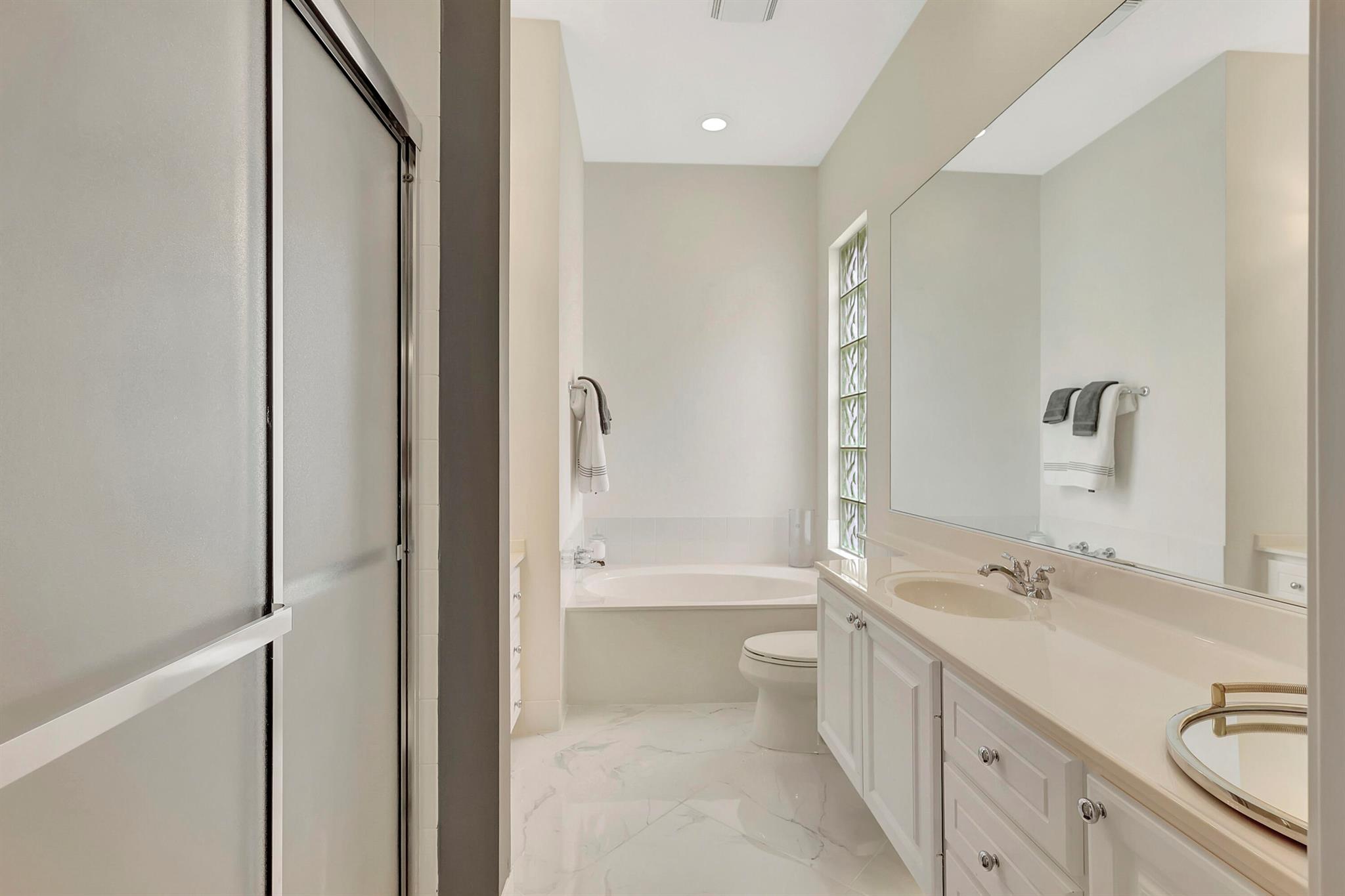 TRADITION PLAT NO 30 - Residential Lease