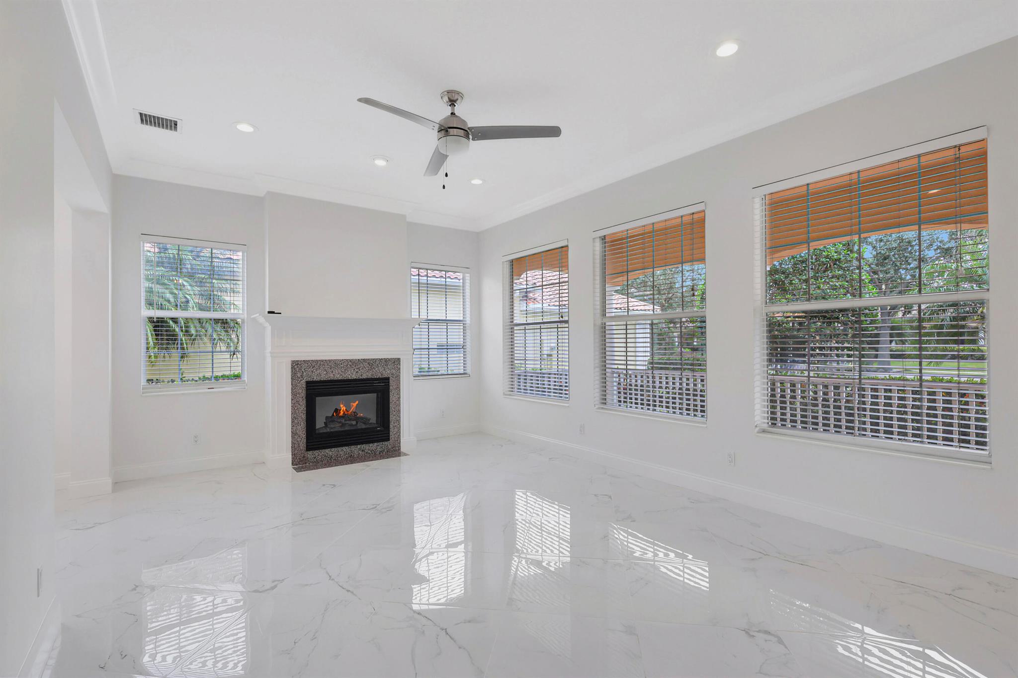 TRADITION PLAT NO 30 - Residential Lease