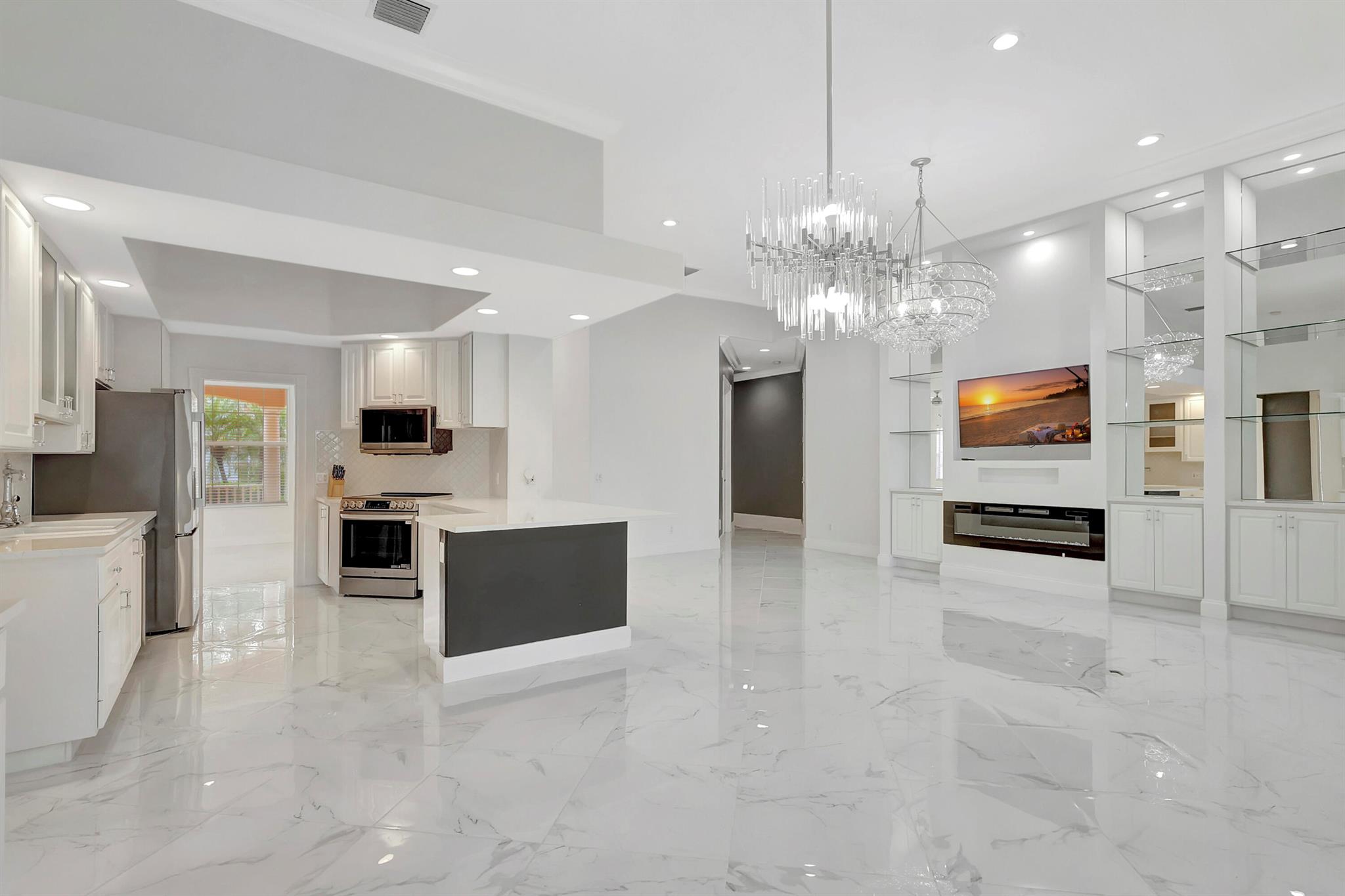 TRADITION PLAT NO 30 - Residential Lease