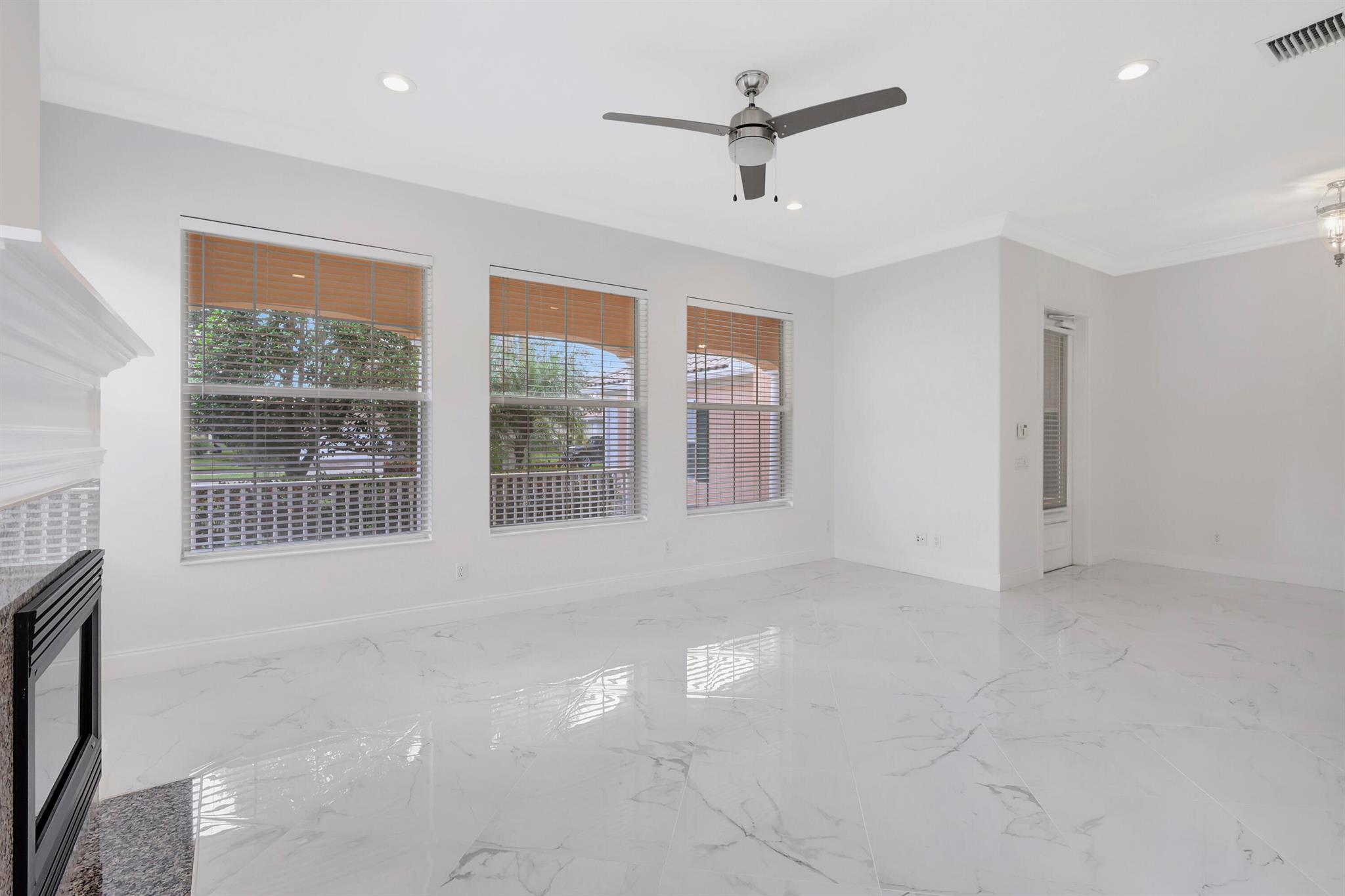 TRADITION PLAT NO 30 - Residential Lease