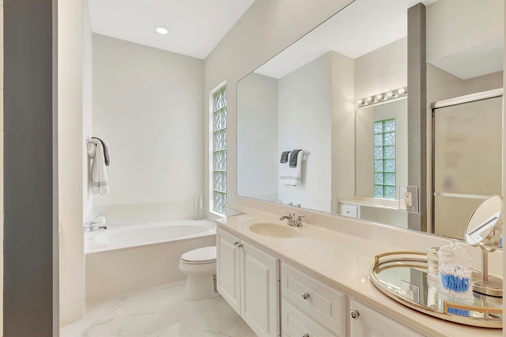 TRADITION PLAT NO 30 - Residential Lease