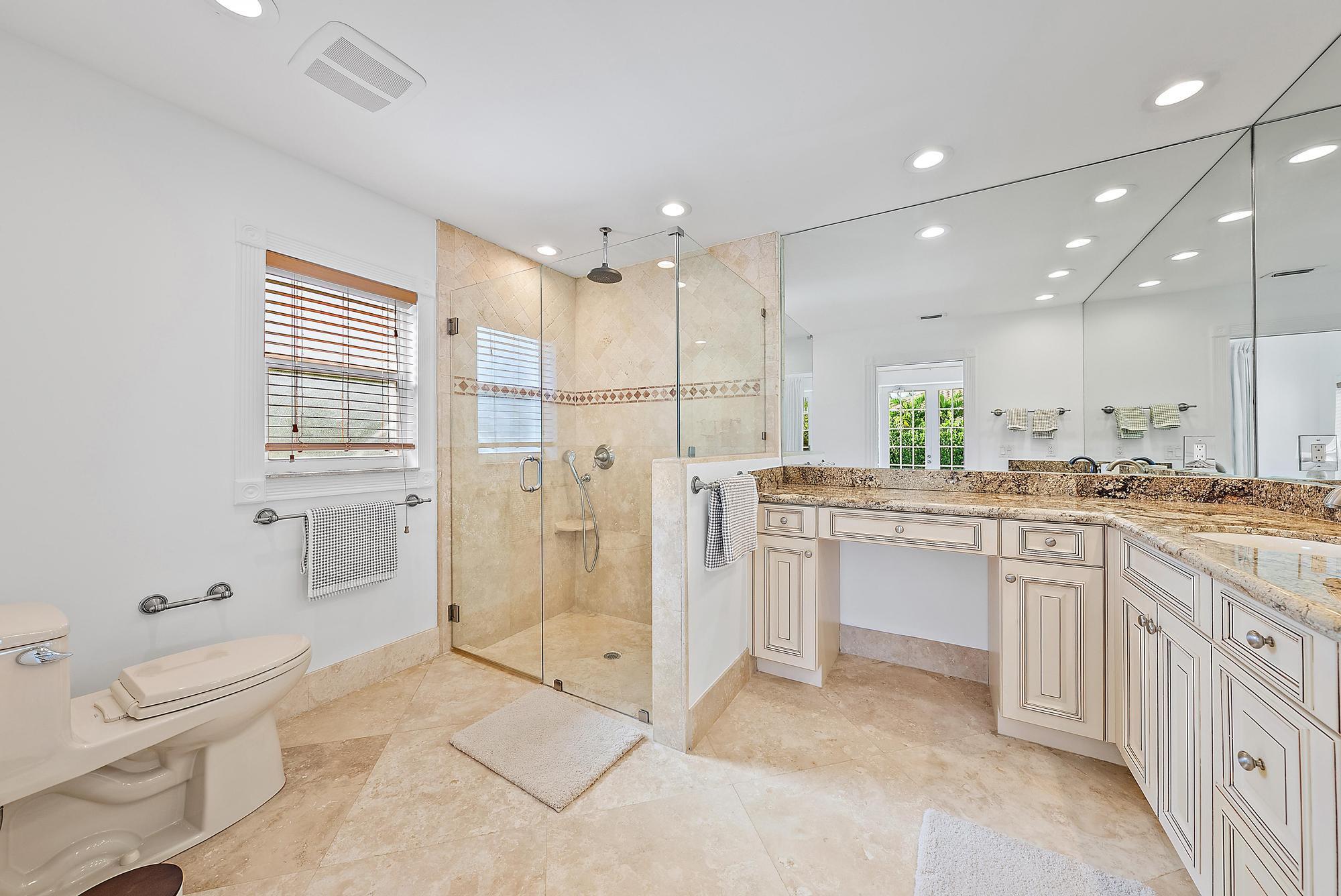 JUPITER INLET BEACH COLON - Residential Lease