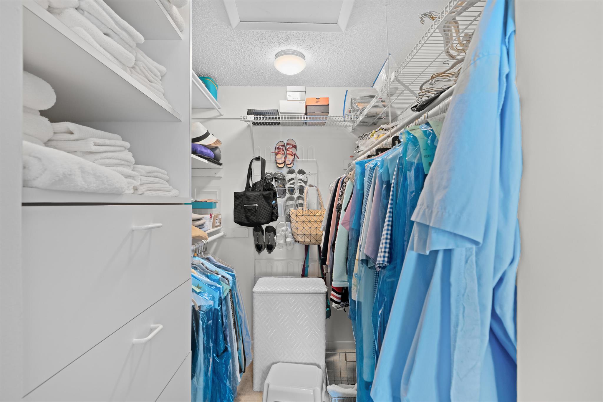 CANARY PALM CLUB - Residential