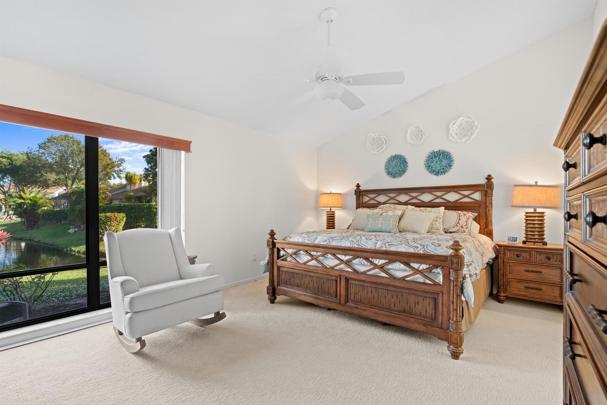 CANARY PALM CLUB - Residential