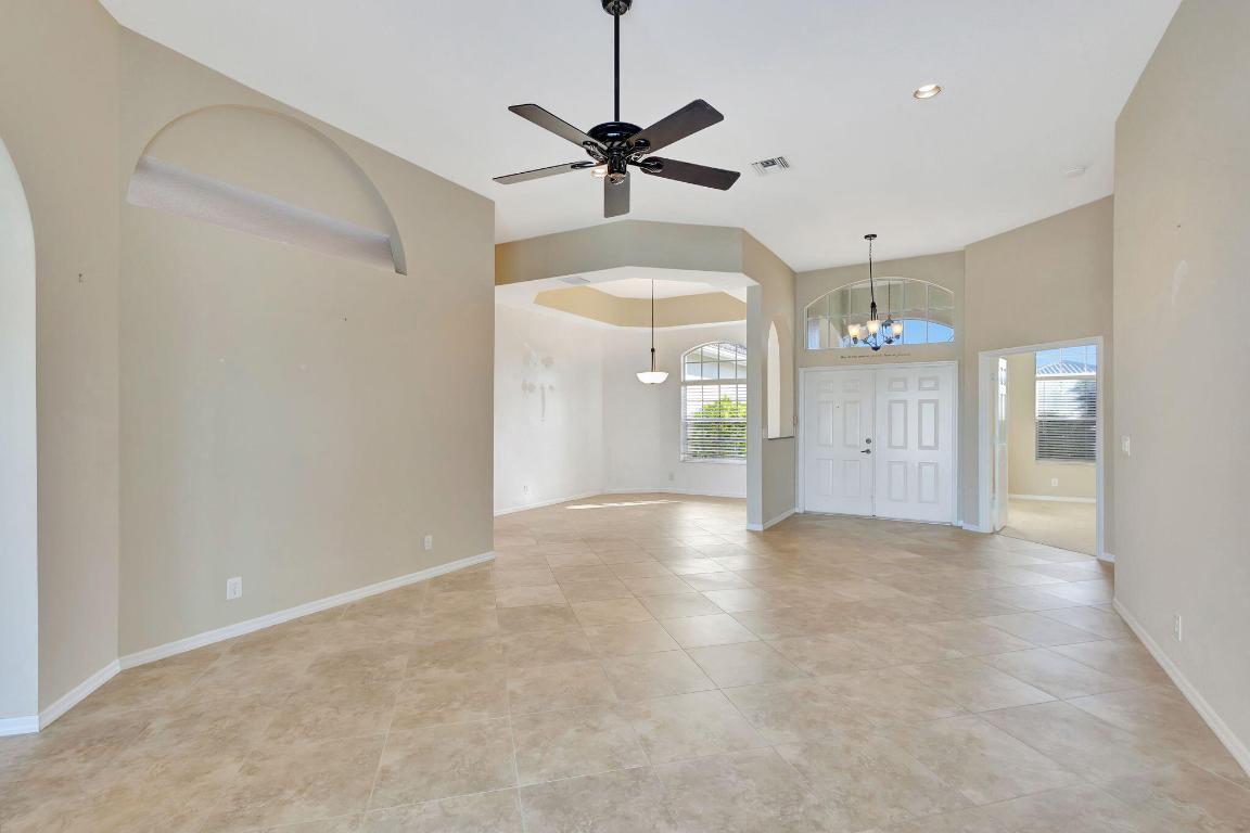 GRAND ISLES / ORANGE POINT 1 - Residential Lease