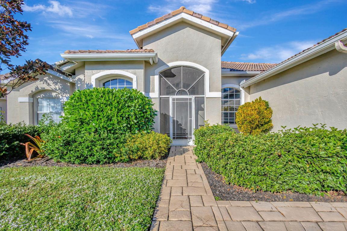 GRAND ISLES / ORANGE POINT 1 - Residential Lease