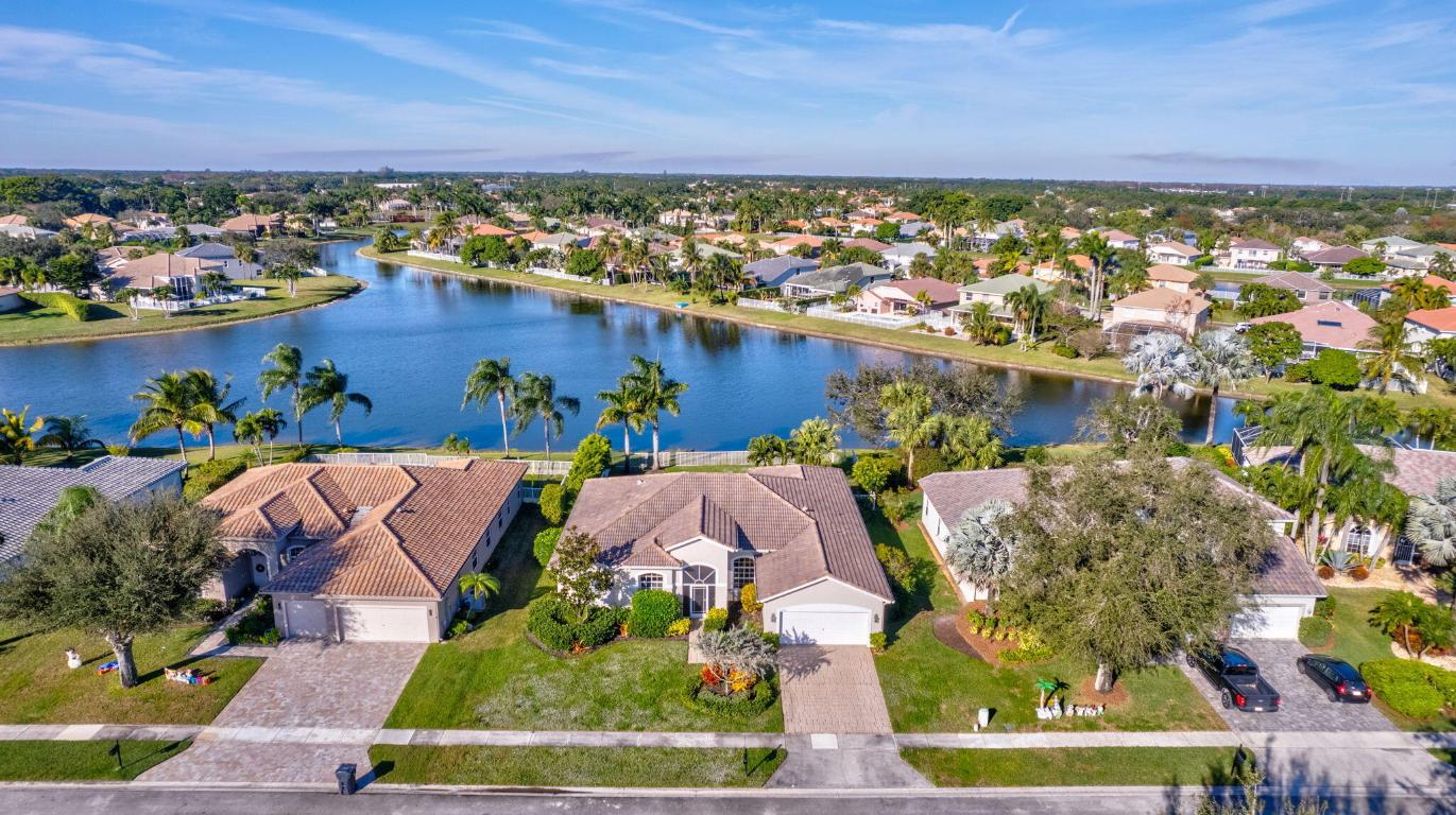 GRAND ISLES / ORANGE POINT 1 - Residential Lease