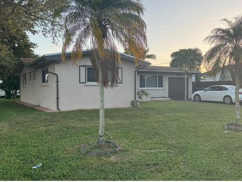 8540 NW 15th Ct Pembroke Pines FL 33024
