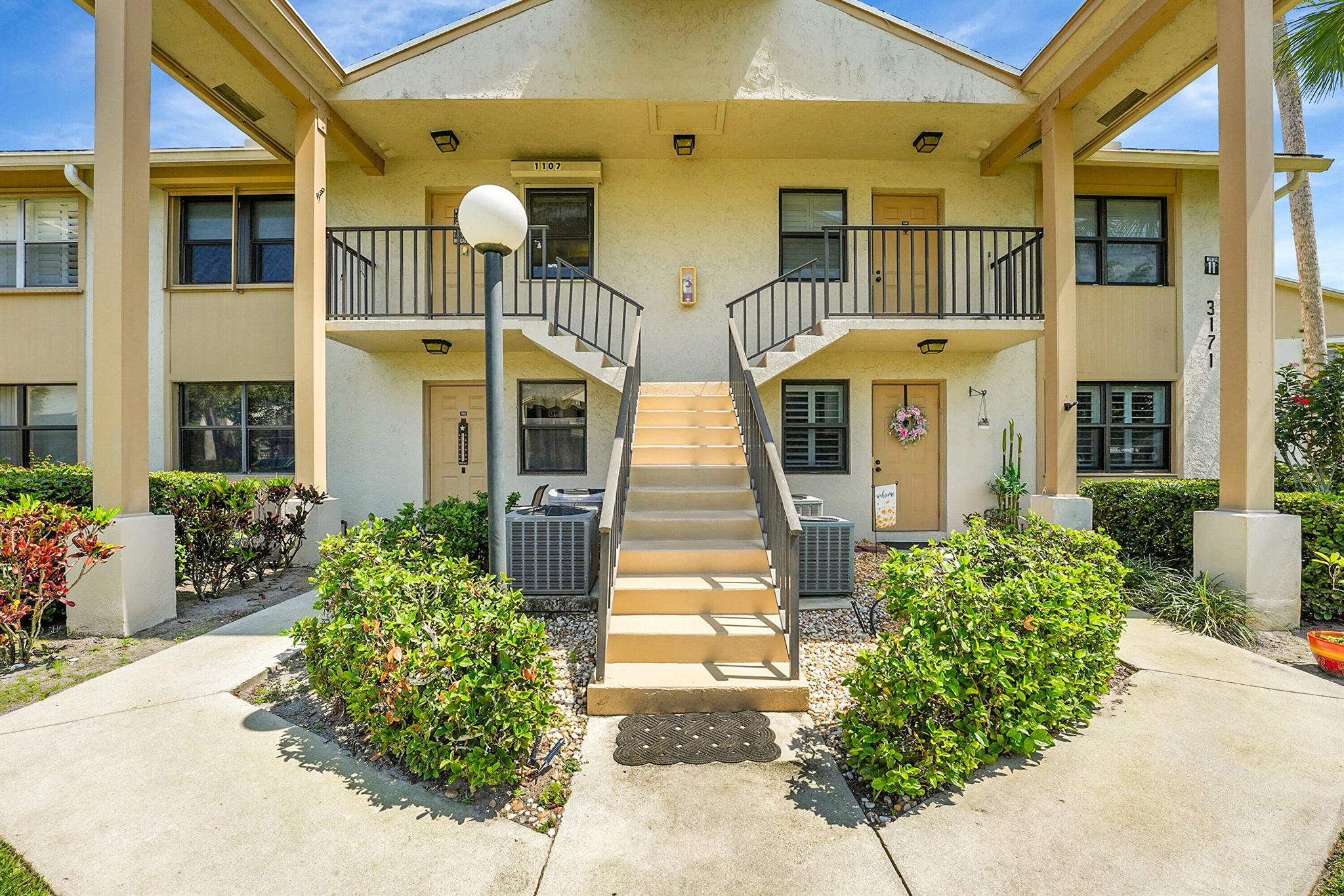 3171 SE Aster Lane 1107