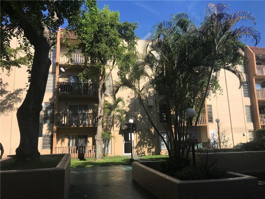 Beautifully updated spacious 2 bedroom 2 bath condo, with balcony overlooking the pool and clubhouse area. Tiled throughout. Furnishings and bonus items included. Recently replaced stainless steel appliances and A/C unit. Centrally located in the secured gated community of Sunset Villas (2 pools and tennis court), with easy access to airport, coral gables, downtown miami, etc. Low maintenance fees, with water included. Must see........this one won't last !!