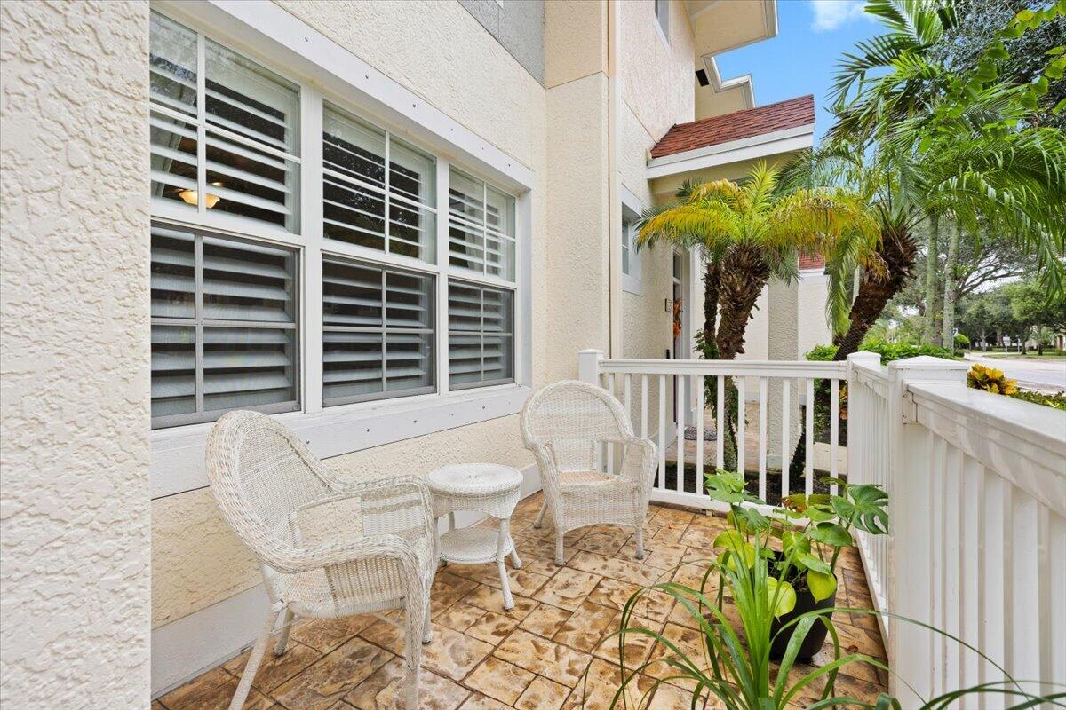 776 DAKOTA Drive 102