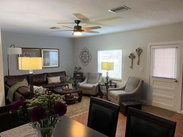 COMMERCIAL ADD TO POMPANO - Residential