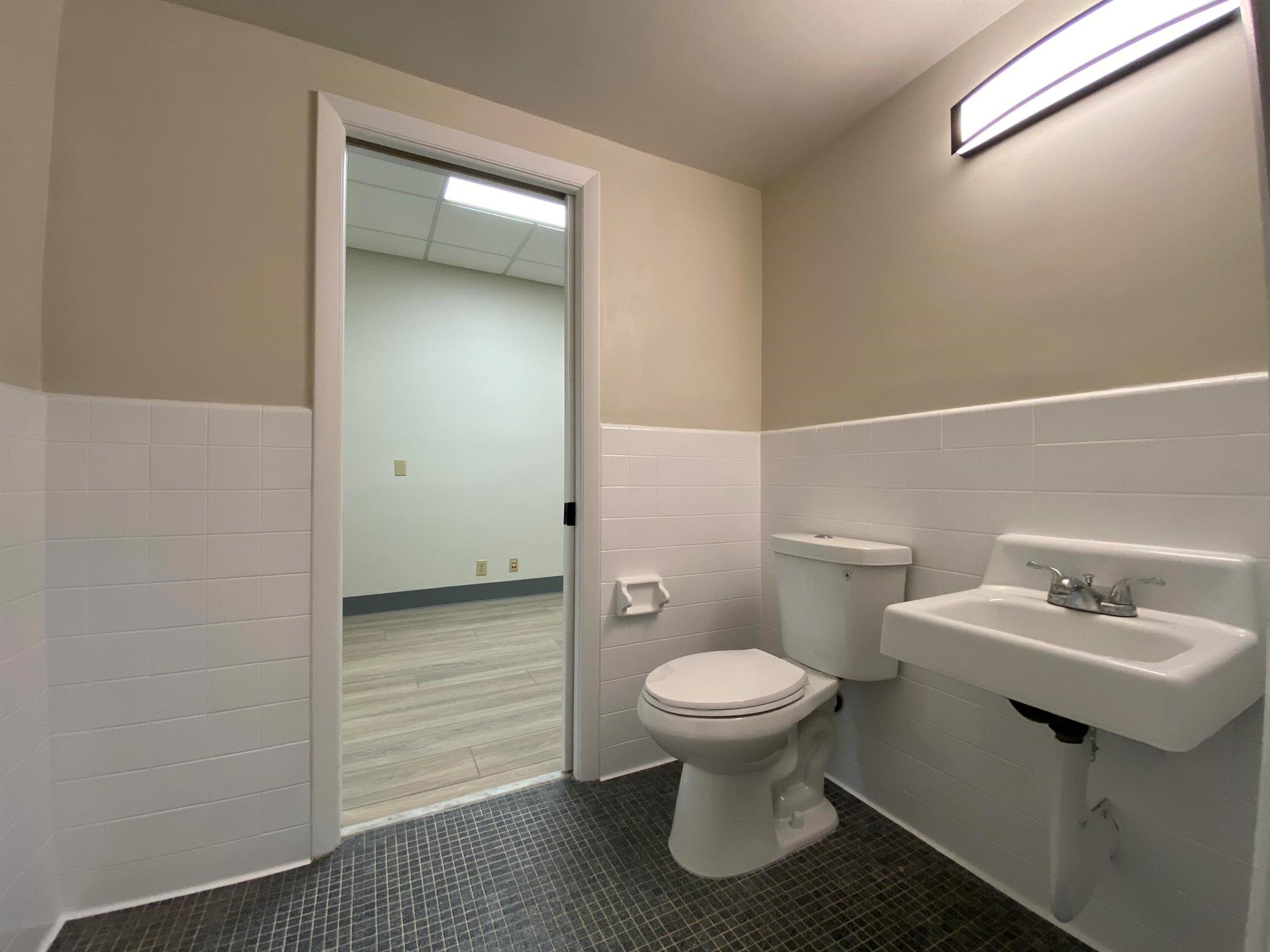 2231 NE 25th Avenue 1