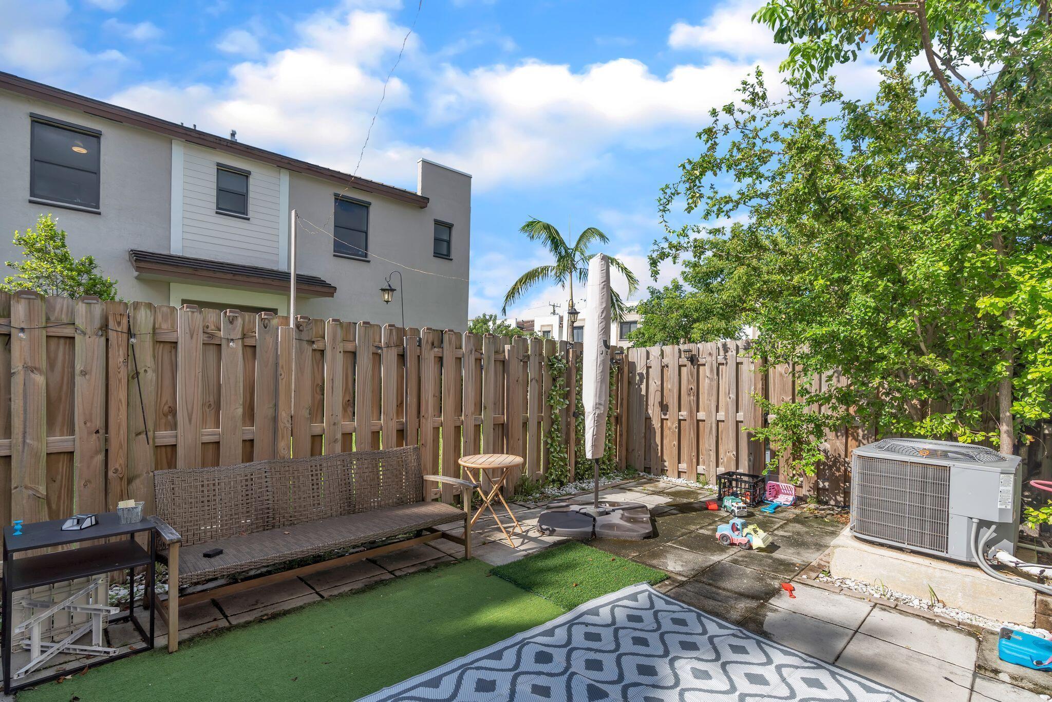 VIA VENTURA NEIGHBORHOOD 2 - Residential