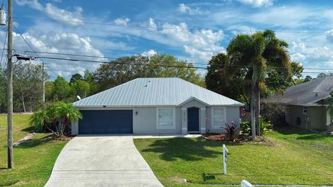 A home in Port St Lucie