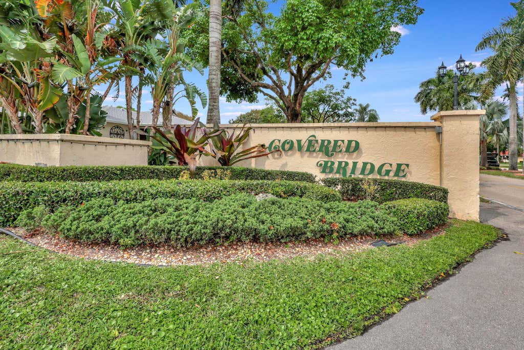 Photo of 717 Nantucket Circle, Lake Worth, FL 33467 (MLS # R10981676)