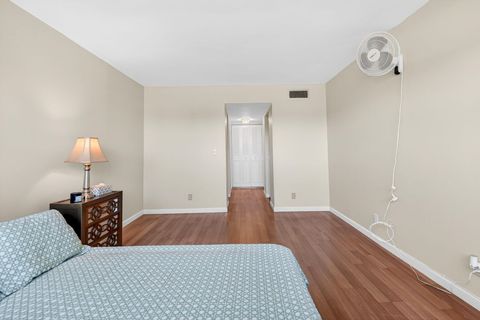 Tiny photo for 3661 Via Poinciana #410, Lake Worth, FL 33467 (MLS # R11161327)
