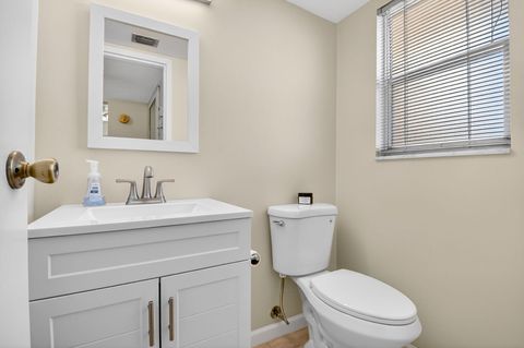 Tiny photo for 3661 Via Poinciana #410, Lake Worth, FL 33467 (MLS # R11161327)
