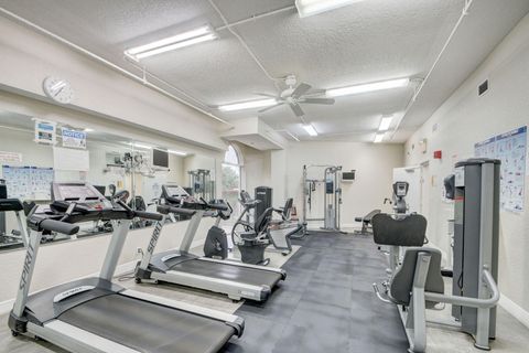 Tiny photo for 3661 Via Poinciana #410, Lake Worth, FL 33467 (MLS # R11161327)
