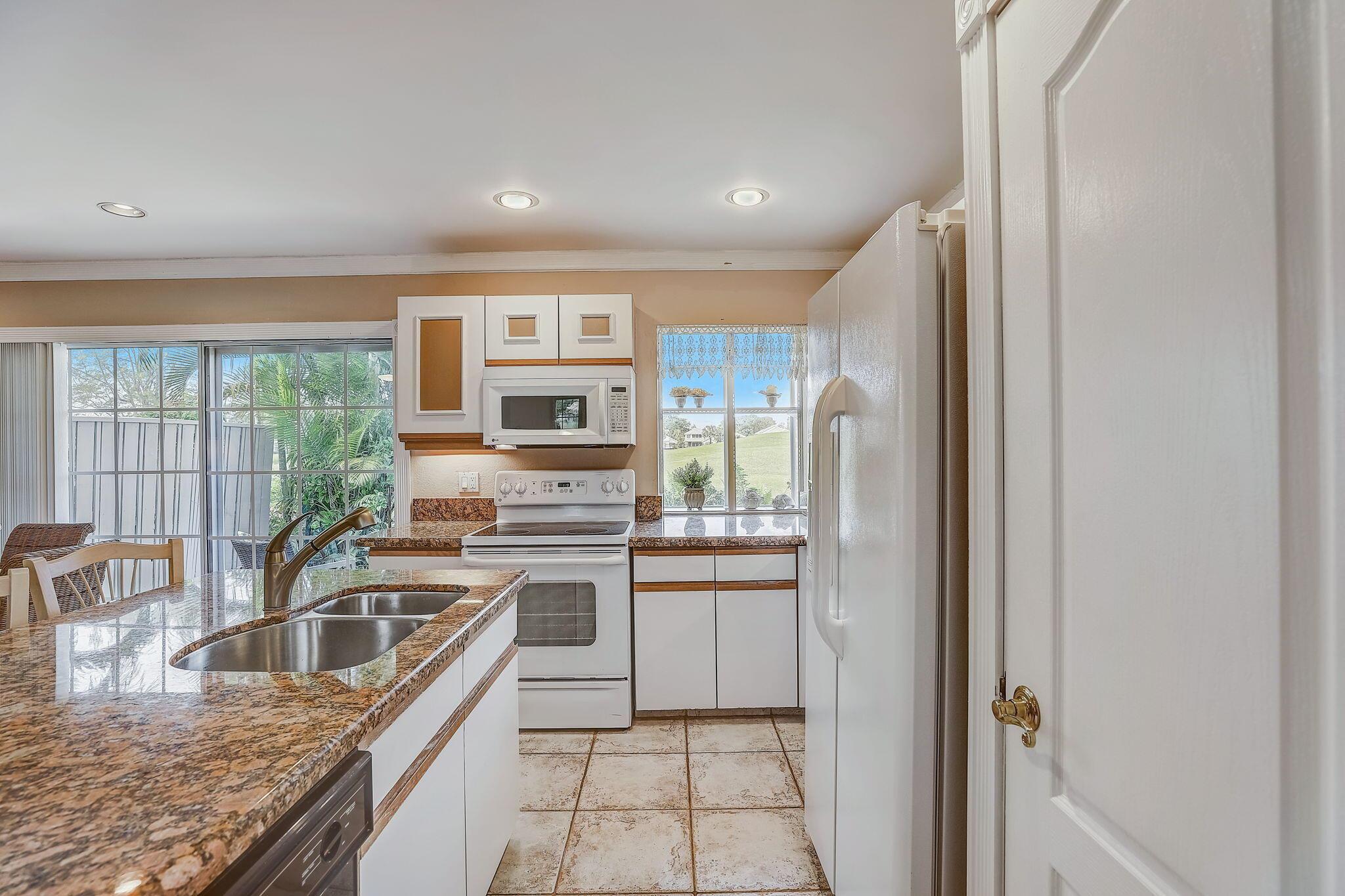 BRISTOL CLUB AT PGA NATL - Residential