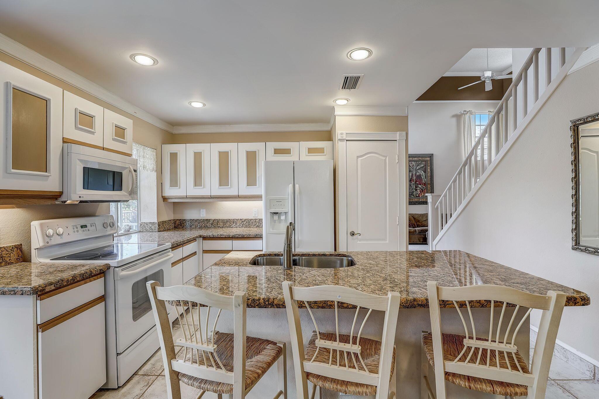 BRISTOL CLUB AT PGA NATL - Residential