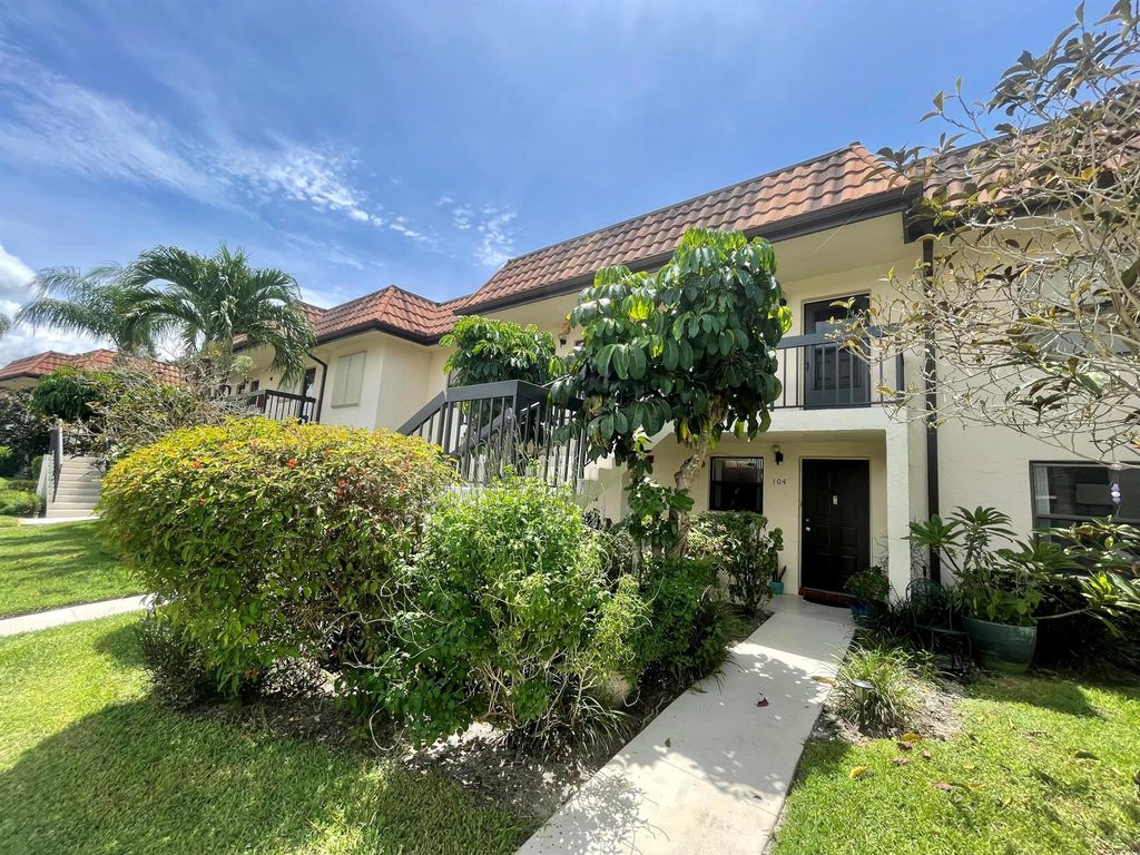 Photo of 7202 Golf Colony Court #204, Lake Worth, FL 33467 (MLS # R10913503)